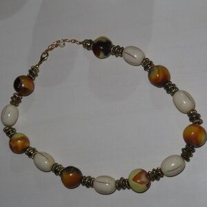 Elegant Vintage Beaded Necklace with Earthy Tones